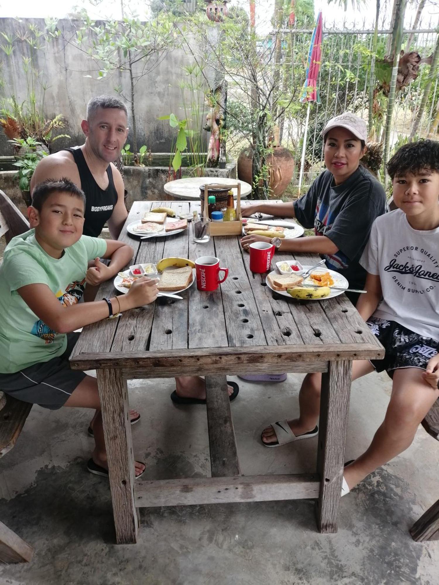 Yotin Guest House Trat Exterior photo